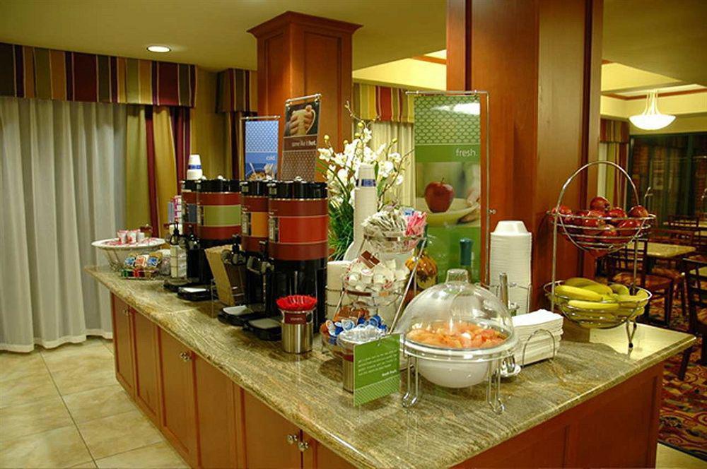 Hotel Hampton 3*