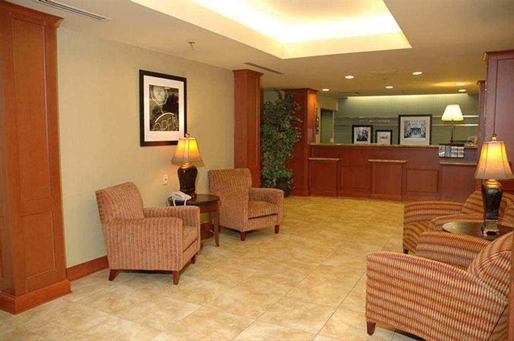 Hampton Hotel