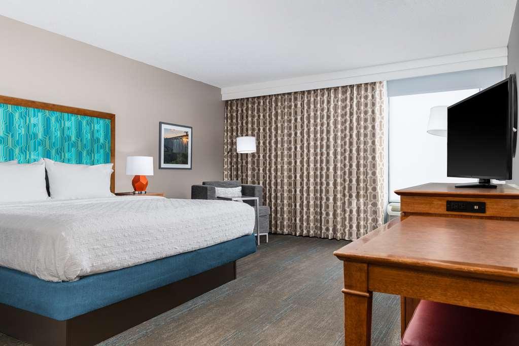 Hotel Hampton 3*