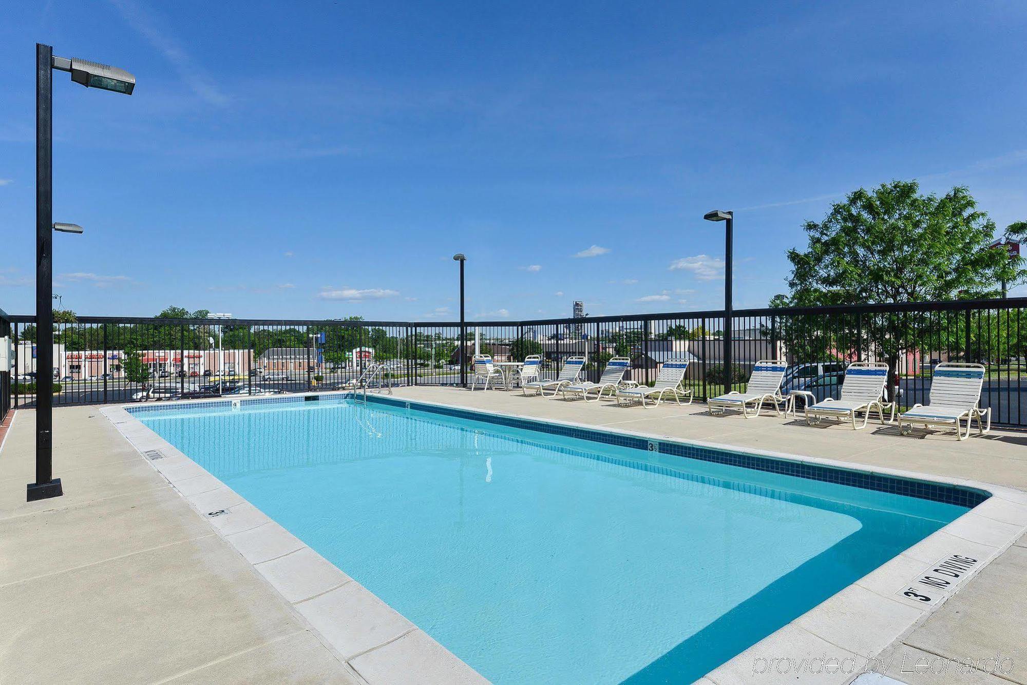 Hotel Hampton Martinsburg